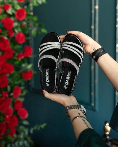 صندل زنانه مشکی مدل ژینا ، زیره pu سبک و راحت