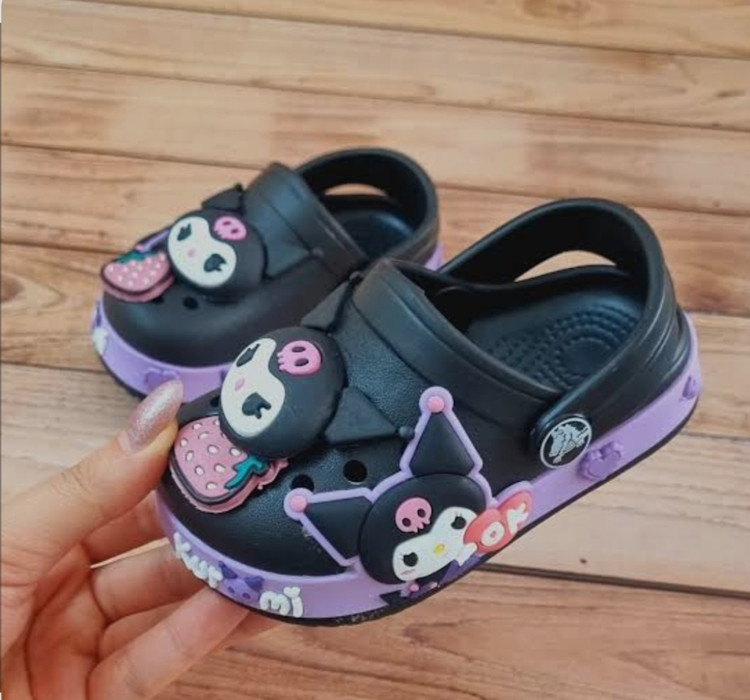 دمپایی کراکس استیکردار بندار کرومی دخترانه و پسرانه نرم و راحت