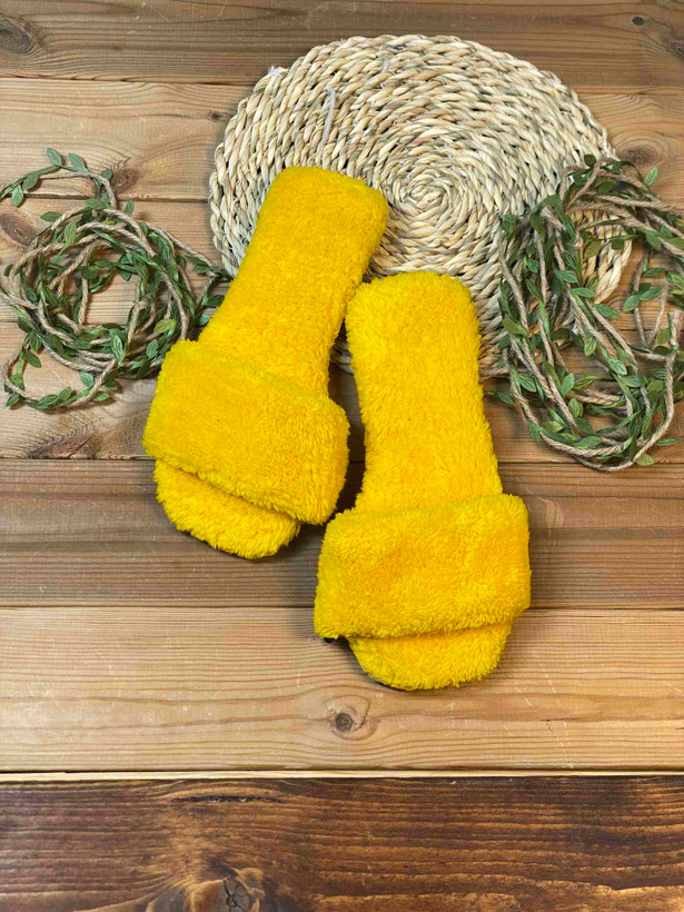 دمپایی حوله ای دخترانه و زنانه
