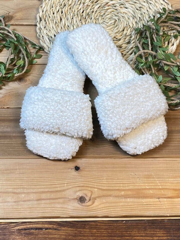 دمپایی حوله ای دخترانه و زنانه